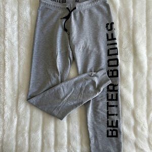 grey sweatpants